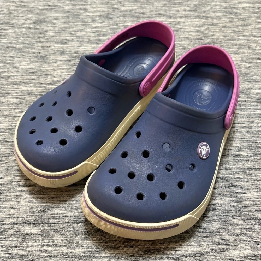 Crocs - Great Condition Junior Size 3